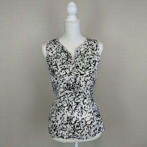 Banana Republic black and white pattern blouse